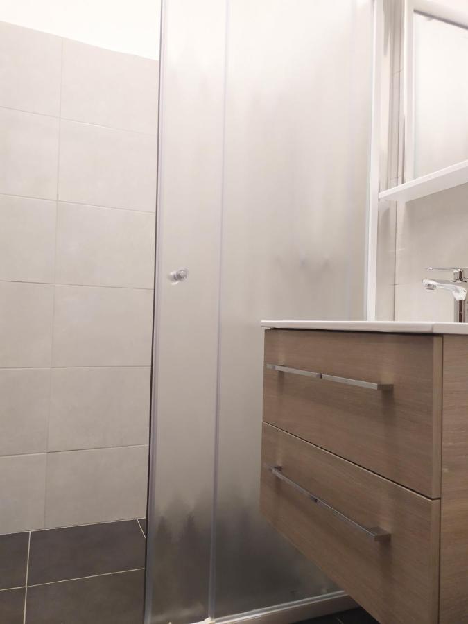 Apartments Samodol Vodice Esterno foto