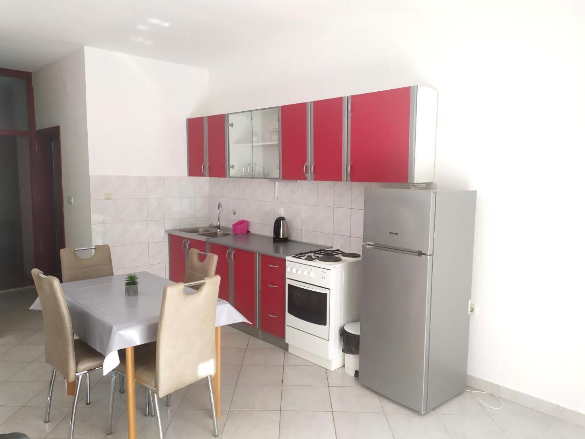 Apartments Samodol Vodice Esterno foto