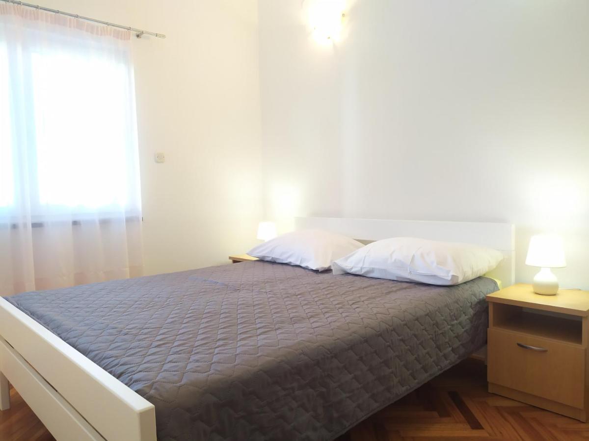 Apartments Samodol Vodice Esterno foto