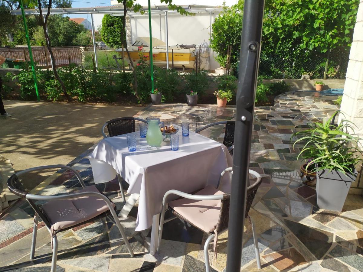 Apartments Samodol Vodice Esterno foto